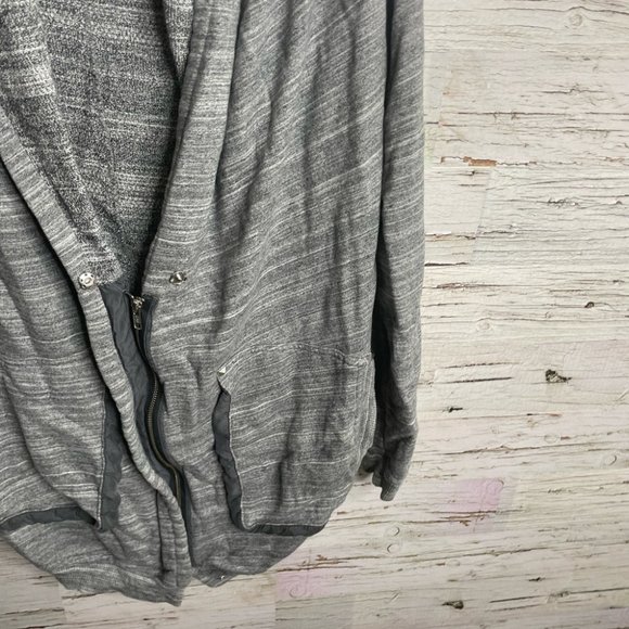 Aritzia Wilfred Free 'Rousseau' Sweater Gray Size Medium - Picture 3 of 13
